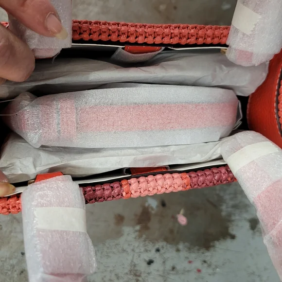 NWT Coach Dempsey Straw Leather Tote 22 with Coach Patch Miami Red CA291 - Picture 9 of 10